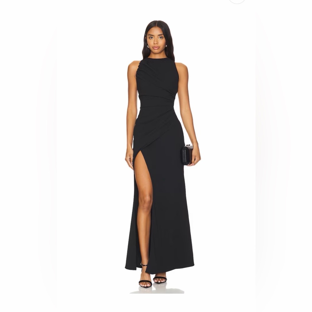 Elliatt Jade Maxi Dress in Black Size Medium